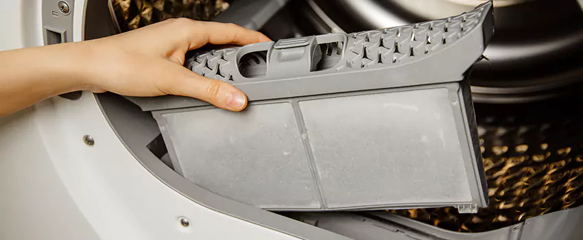 Signs Of A Clogged Dryer Lint Trap in New York, New York